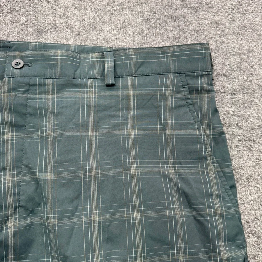 Nike Golf Fit Dry Shorts Mens 42 Dark Green Plaid 9in Vented Athletic Golf
